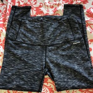 ❤️NWOT Dragon Fit Yoga Pants, slimming❤️